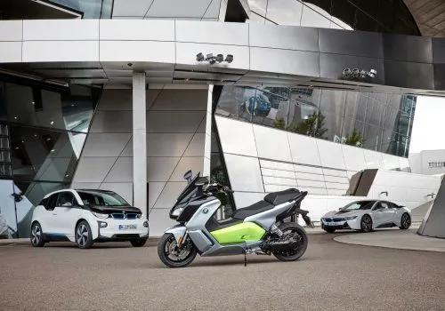 p90229590-the-new-bmw-c-evolution-long-range-09-2016-2250px