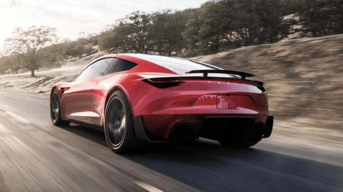 Ілон Маск обіцяє представити самий швидший седан в світі