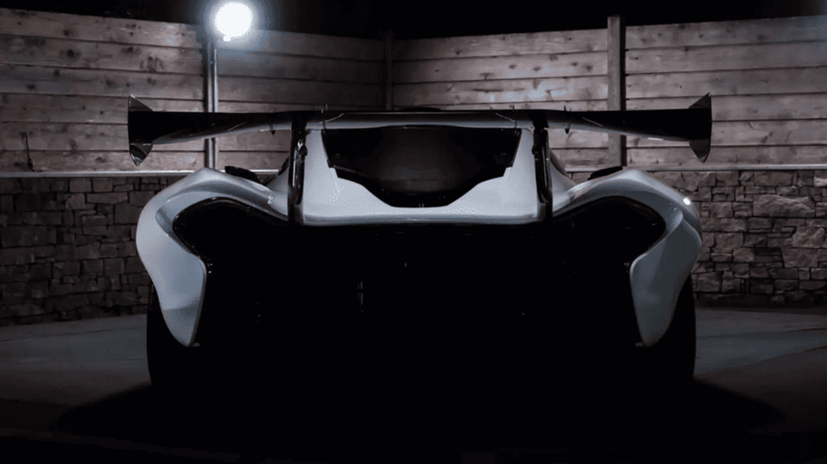 Супергібрид McLaren P1 GTR перетворять на “шалений” дрифт-кар