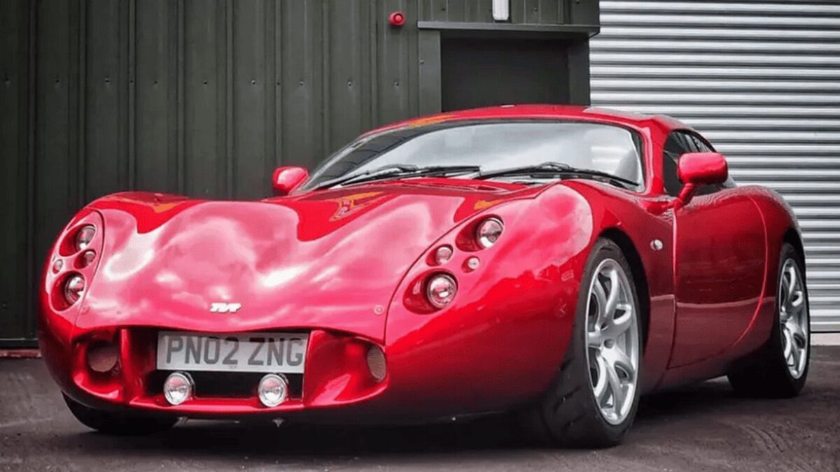 На продаж виставлений один з найшаленіших, коли-небудь створених TVR: T440R