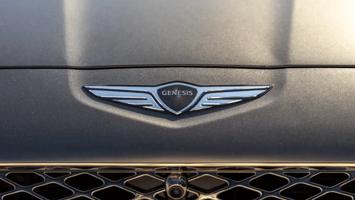 Genesis коригує плани на гібридні моделі