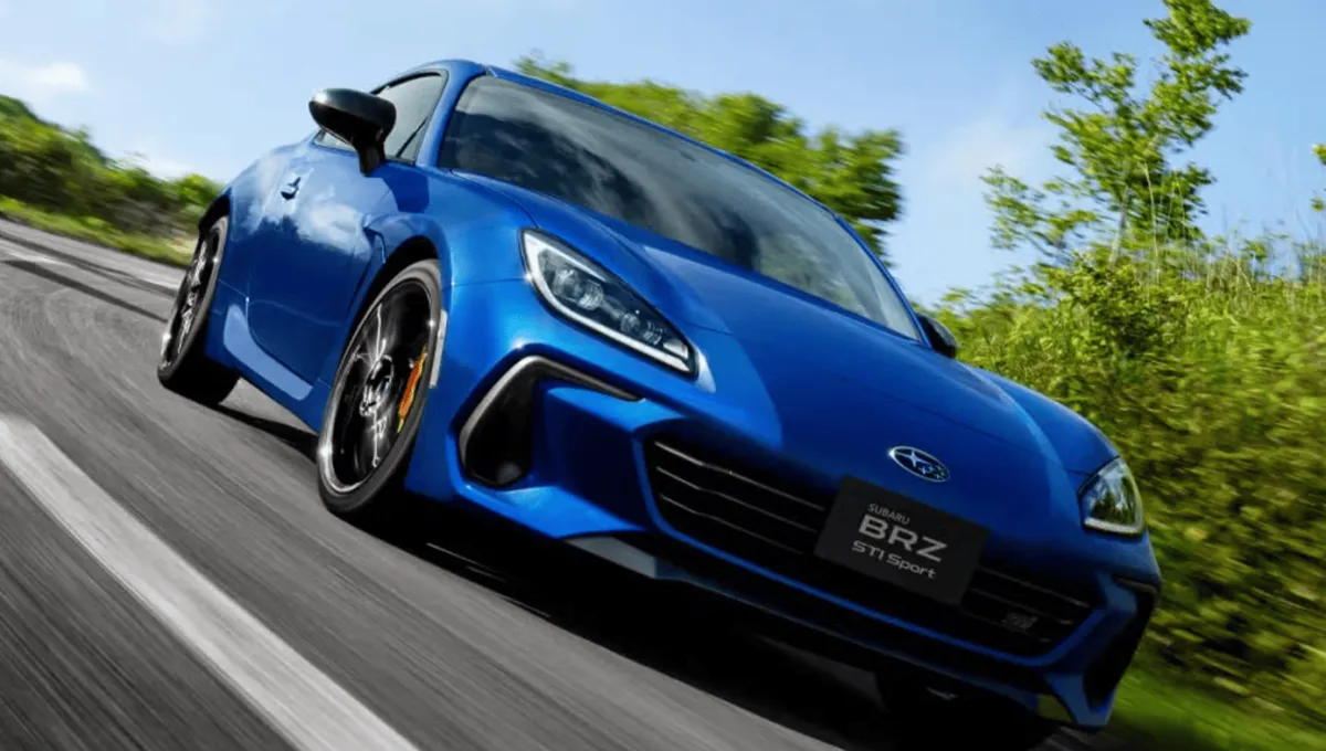 Новий Subaru BRZ 2025 обганяє Toyota GR86 за характеристиками