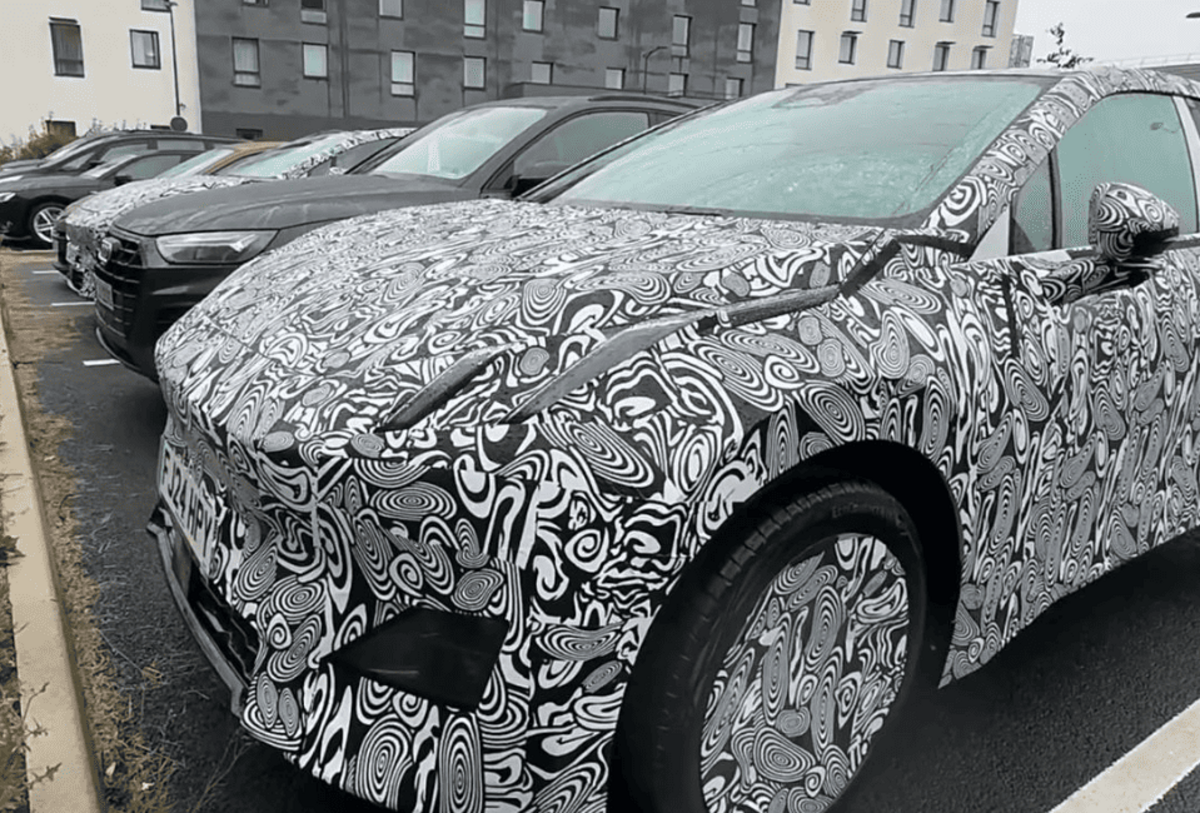 Замаскований Lynk & Co Z20 помічений на дорогах Європи