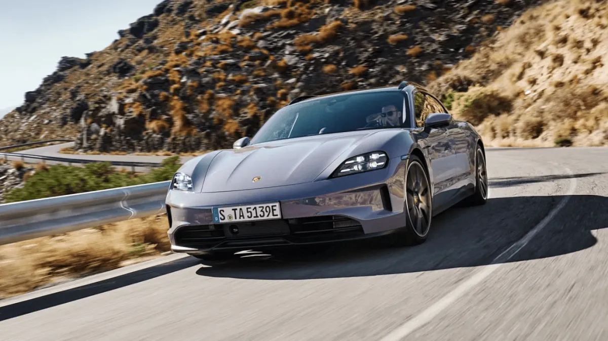 Porsche відмовилася від ідеї використання імітації перемикача передач у спортивних електромобілях