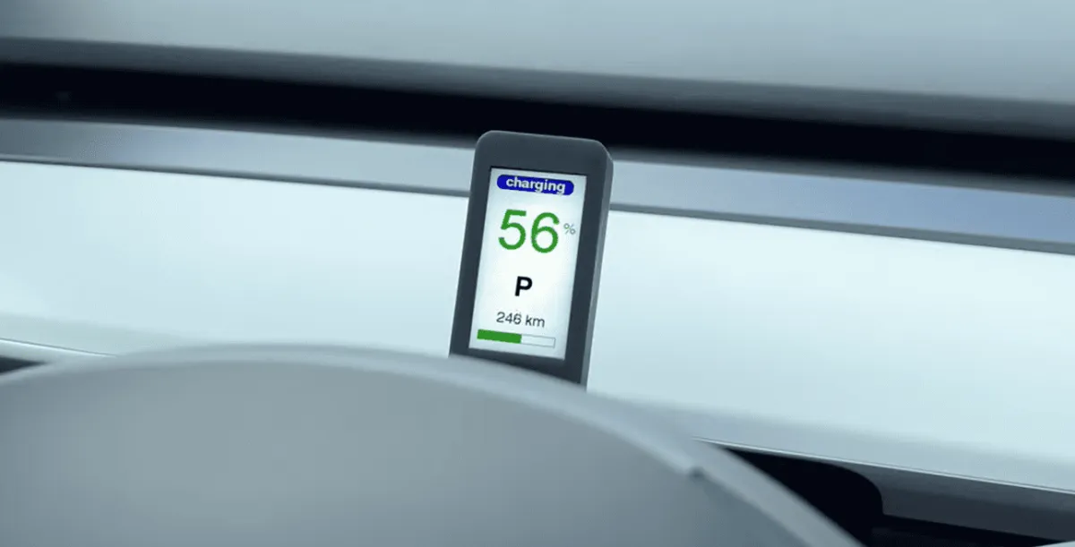 Ентузіасти створили додаткову панель для Tesla