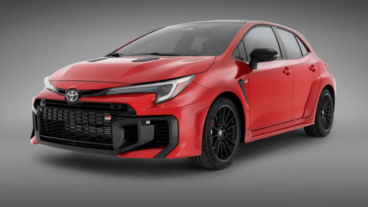 Toyota додає автомат до GR Corolla