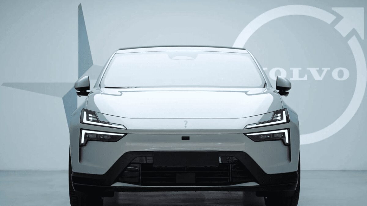 Polestar стикається з викликами через відсутність диференціації від Volvo та зниження продажів