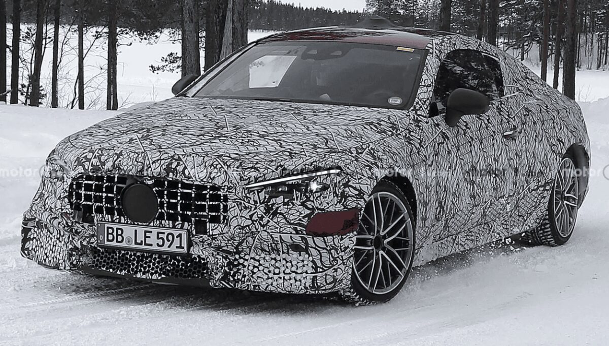 Mercedes підтвердив: V-8 двигуни залишаються в лінійці