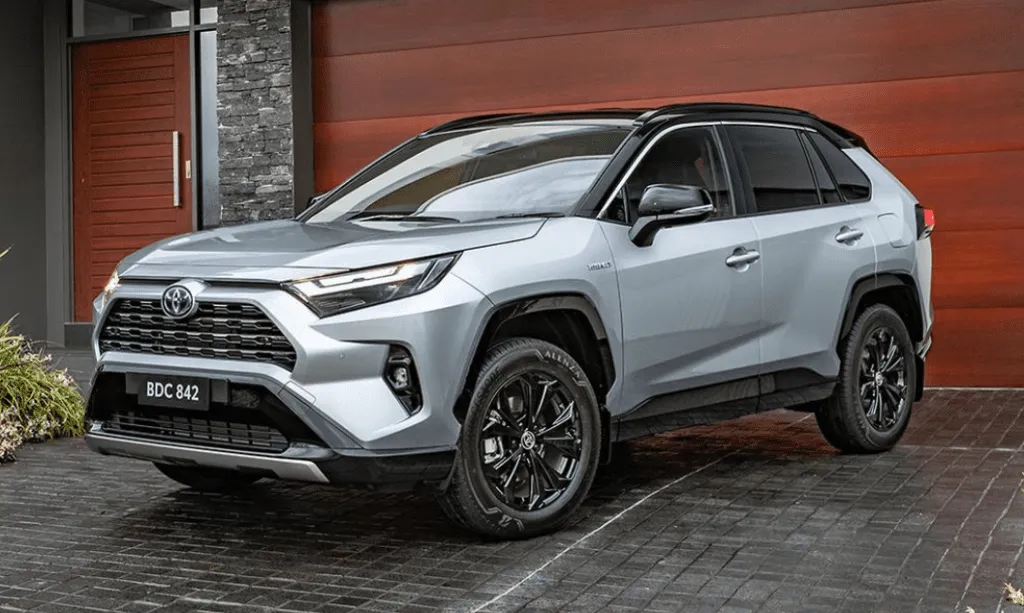 Гібриди Toyota б’ють рекорди продажів