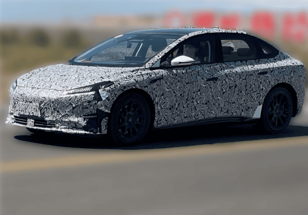 Hongqi E009 помічений на дорожніх випробуваннях: Перші фото