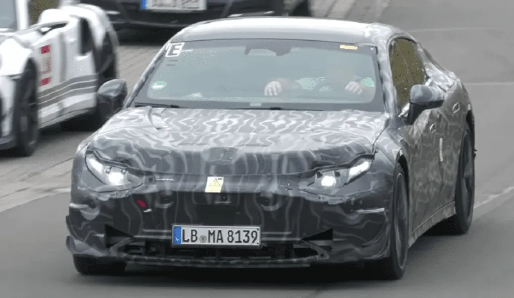 Mercedes готує електричний суперкар для конкуренції з Porsche Taycan