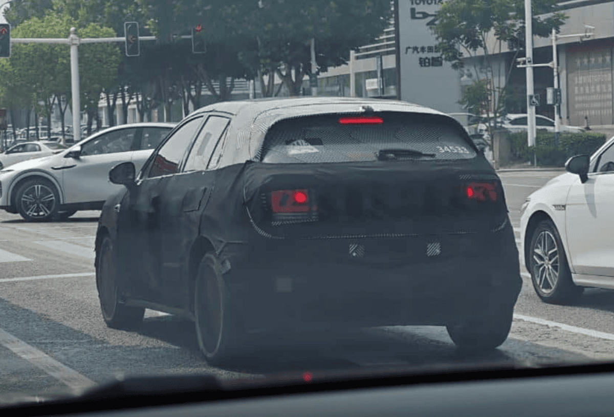 Інтер’єр Firefly – третього бренду від Nio – був помічений на дорогах