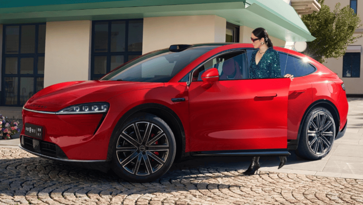 Luxeed R7: Новий позашляховик від Chery та Huawei запущений в продаж