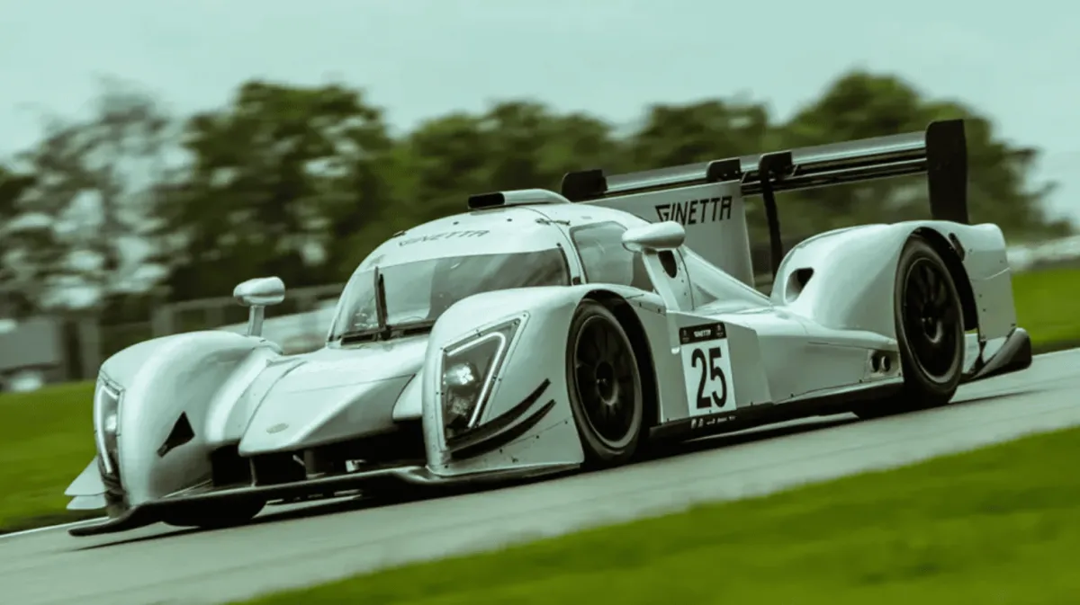 Лоуренс Томлінсон запускає новий дорожній автомобіль