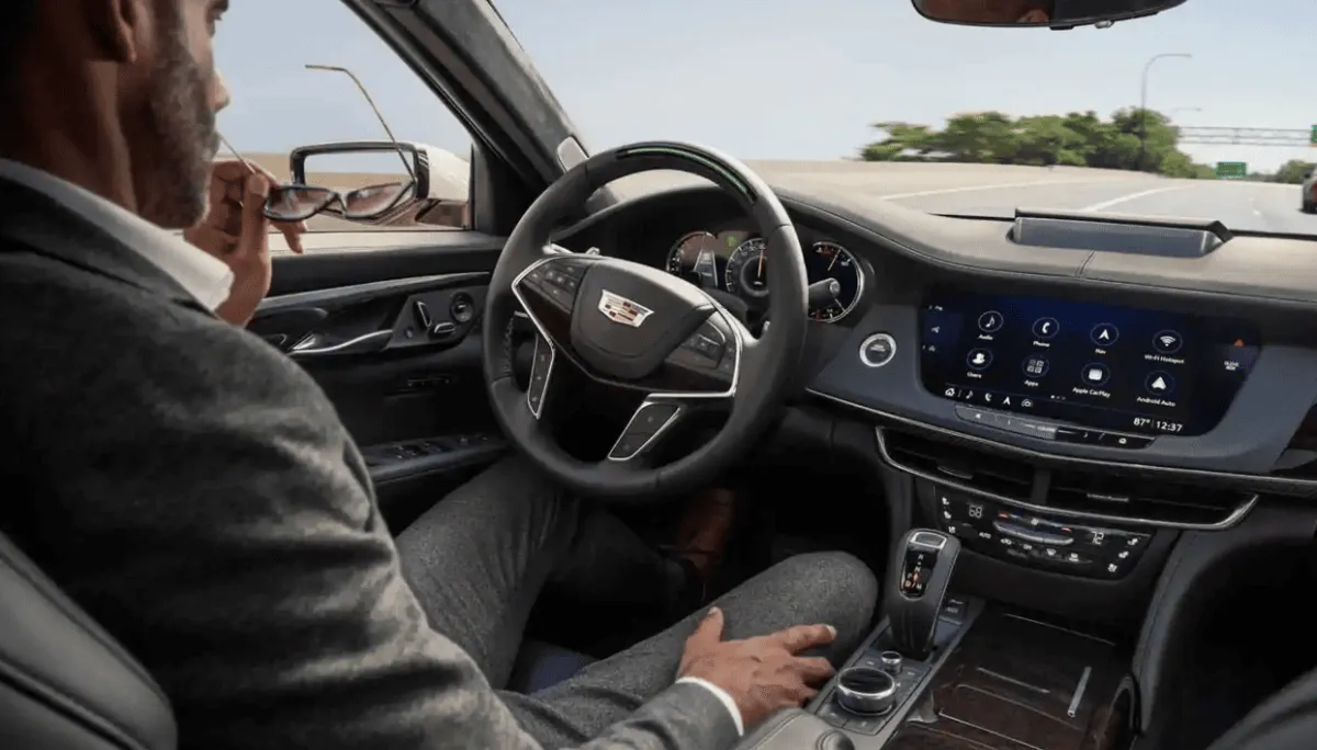 Небезпечна автоматизація: Водії ризикують через відволікання