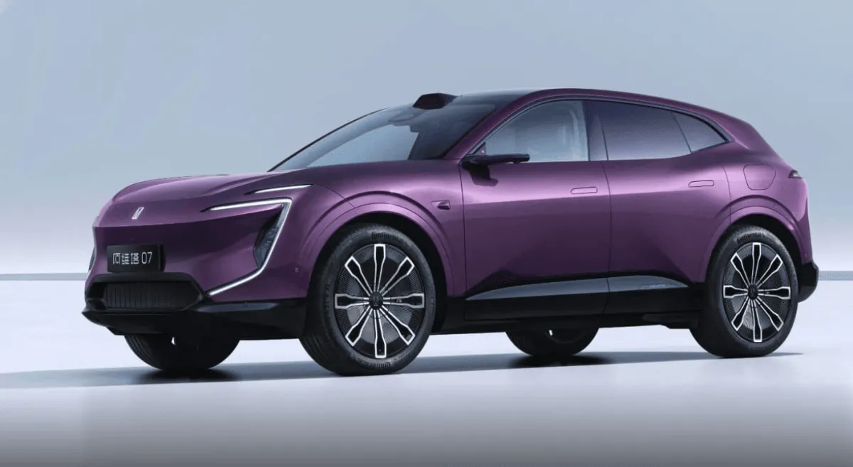 Avatr 07 зійшов з конвеєра, вихід на ринок планується 26 вересня