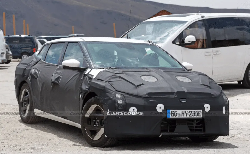 Kia готує до запуску електричний седан EV4: Перші деталі та технології