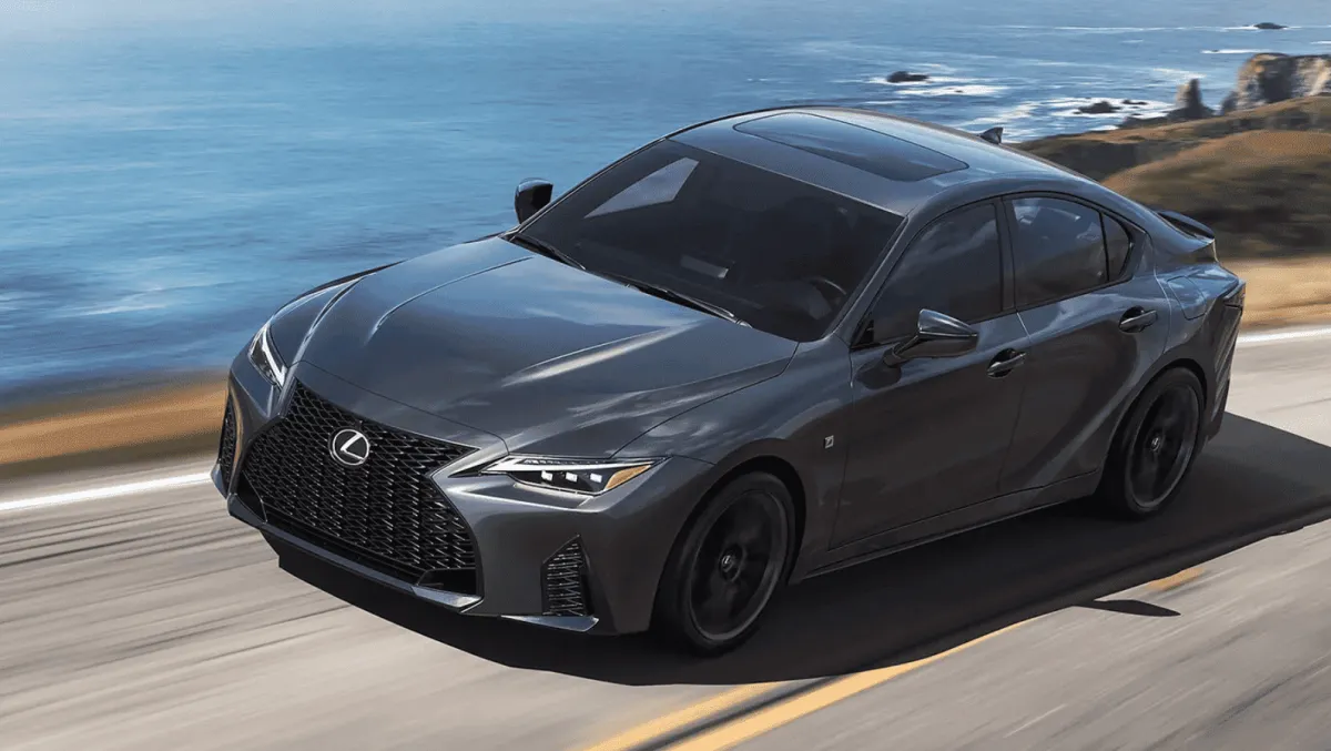 Lexus анонсує обмежену серію IS 500 на 2025 рік, попри падіння продажів