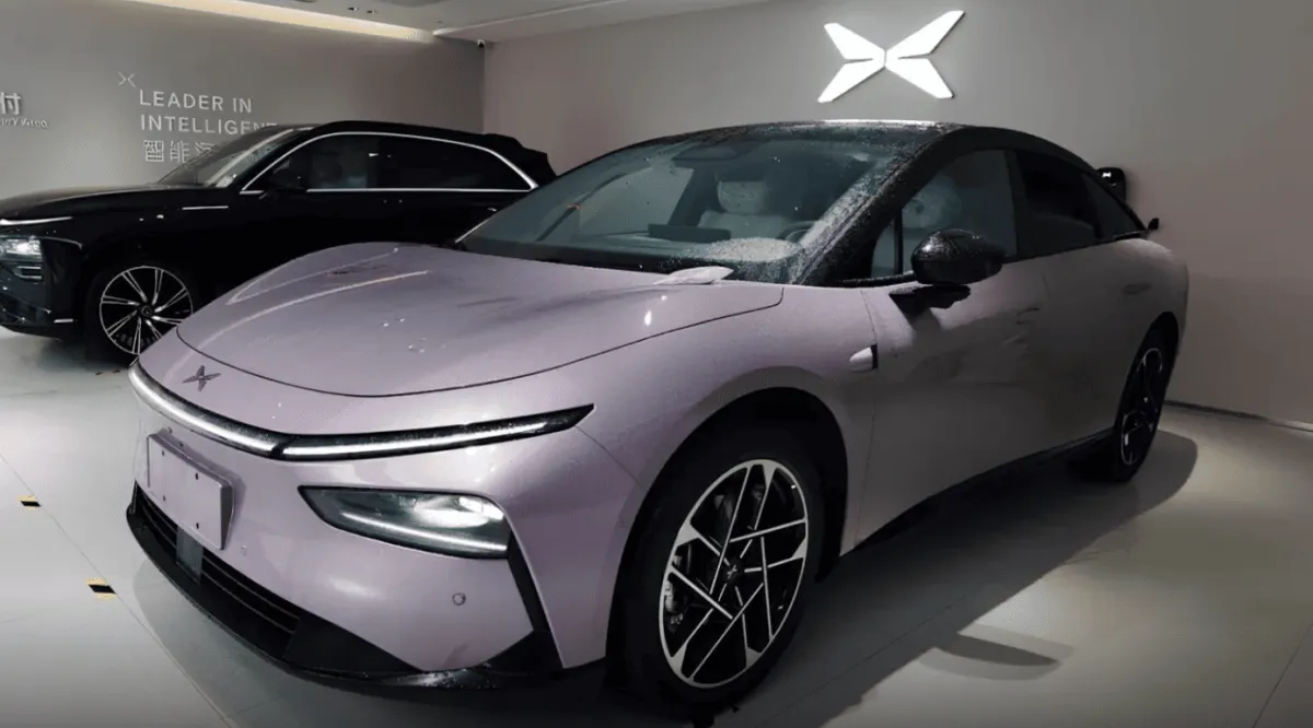 Xpeng P7+ помічений у дилерів перед запуском 10 жовтня