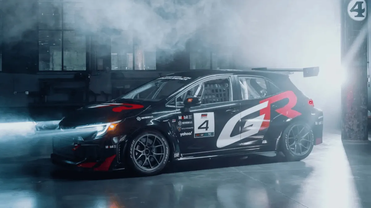 Toyota перетворила GR Corolla на повнопривідний гоночний автомобіль