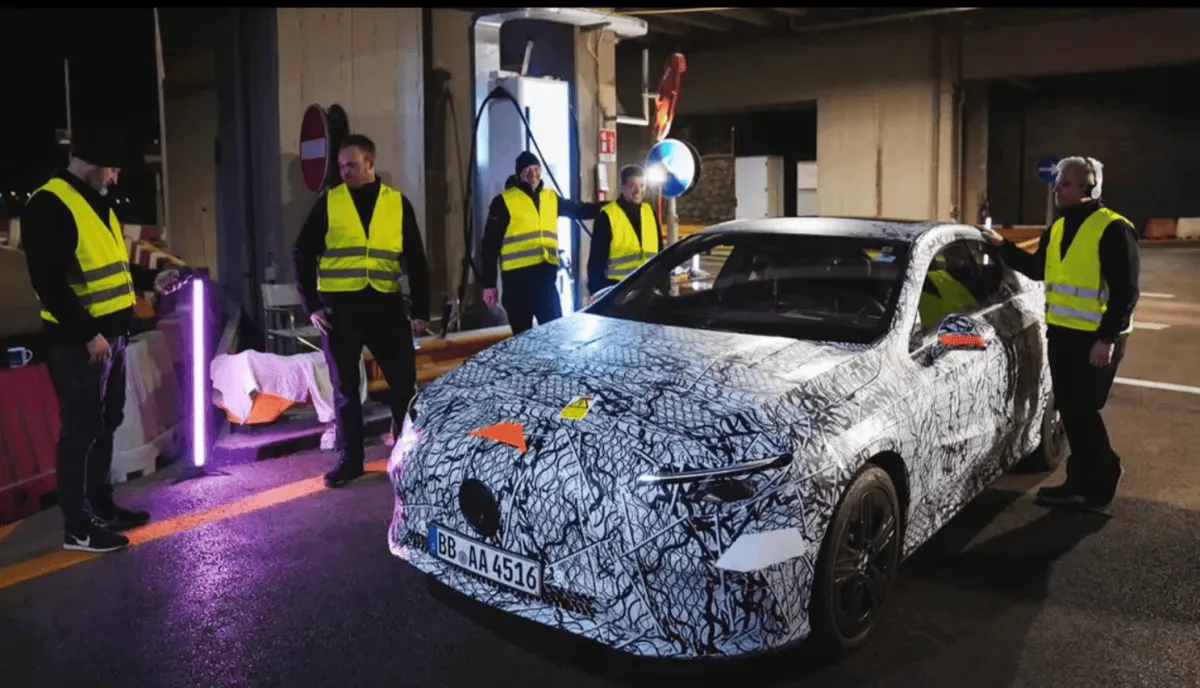 Mercedes-Benz презентував інноваційні технології для майбутніх автомобілів