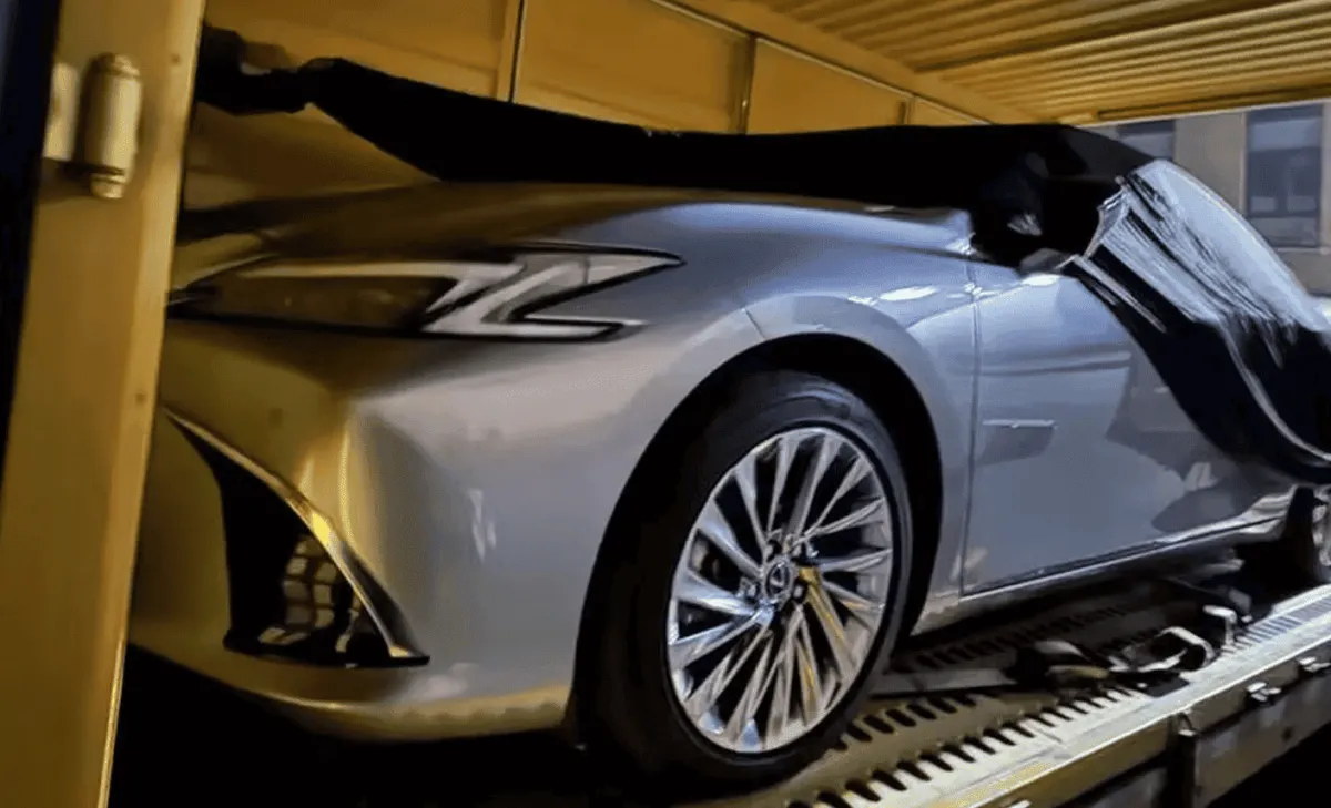 2026 Lexus ES: Перші зображення оновленого седана