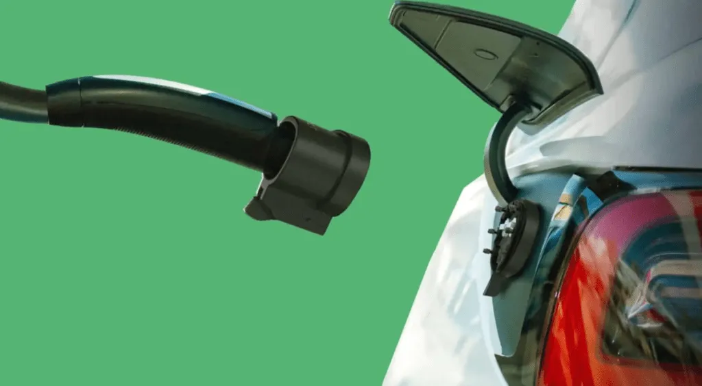 Tesla подала позов проти EVject через потенційну небезпеку адаптера Escape Connector