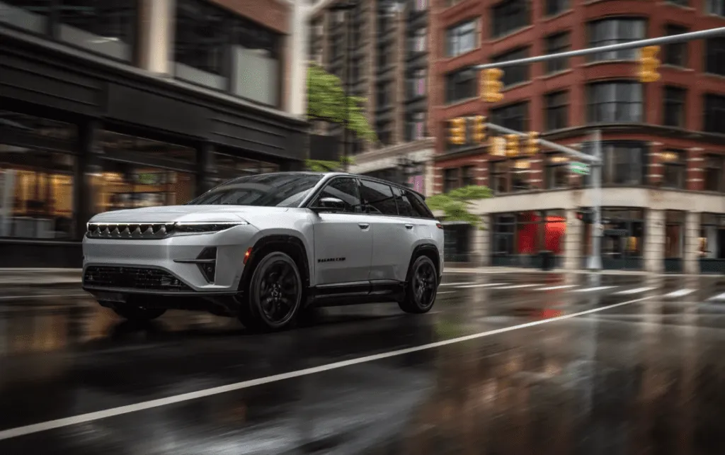 Jeep оголошує привабливі умови фінансування для електричного позашляховика Wagoneer S