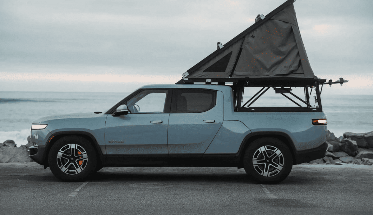 Rivian R1 отримує новий кемпер для комфортного відпочинку