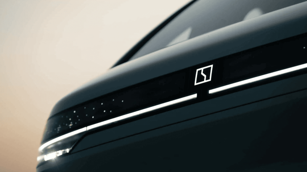 Geely передає контроль над Lynk & Co до Zeekr для оптимізації бізнесу