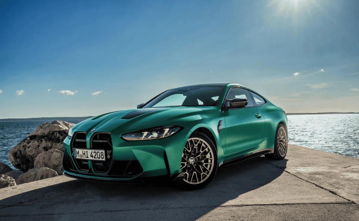 У Сінгапурі стартував продаж BMW M4 CS – ціна понад 520 000 доларів