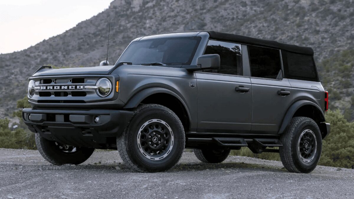 Важливі зміни для Ford Bronco 2025 року: Більше функцій і нові варіанти
