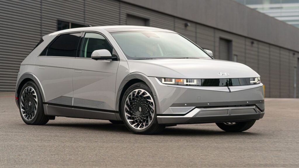 https___cdn.cnn.com_cnnnext_dam_assets_220816173846-embargoed-hyundai-ioniq-5