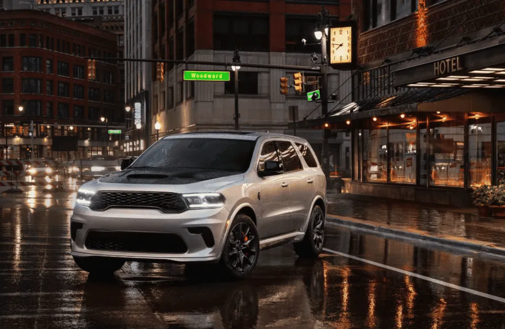 Dodge продовжує випуск Durango R/T та SRT Hellcat до 2025 року