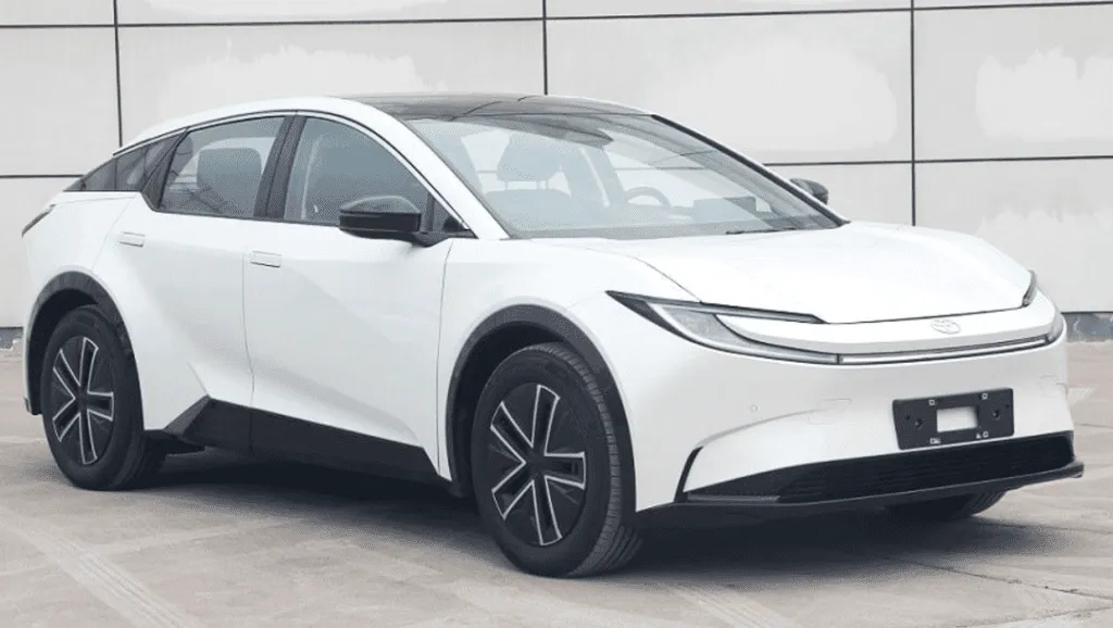 Toyota bZ3C буде випущена в 2025 році з запасом ходу до 630 км