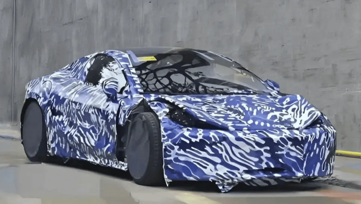 BYD готує електричний спортивний автомобіль Denza на 2025 рік