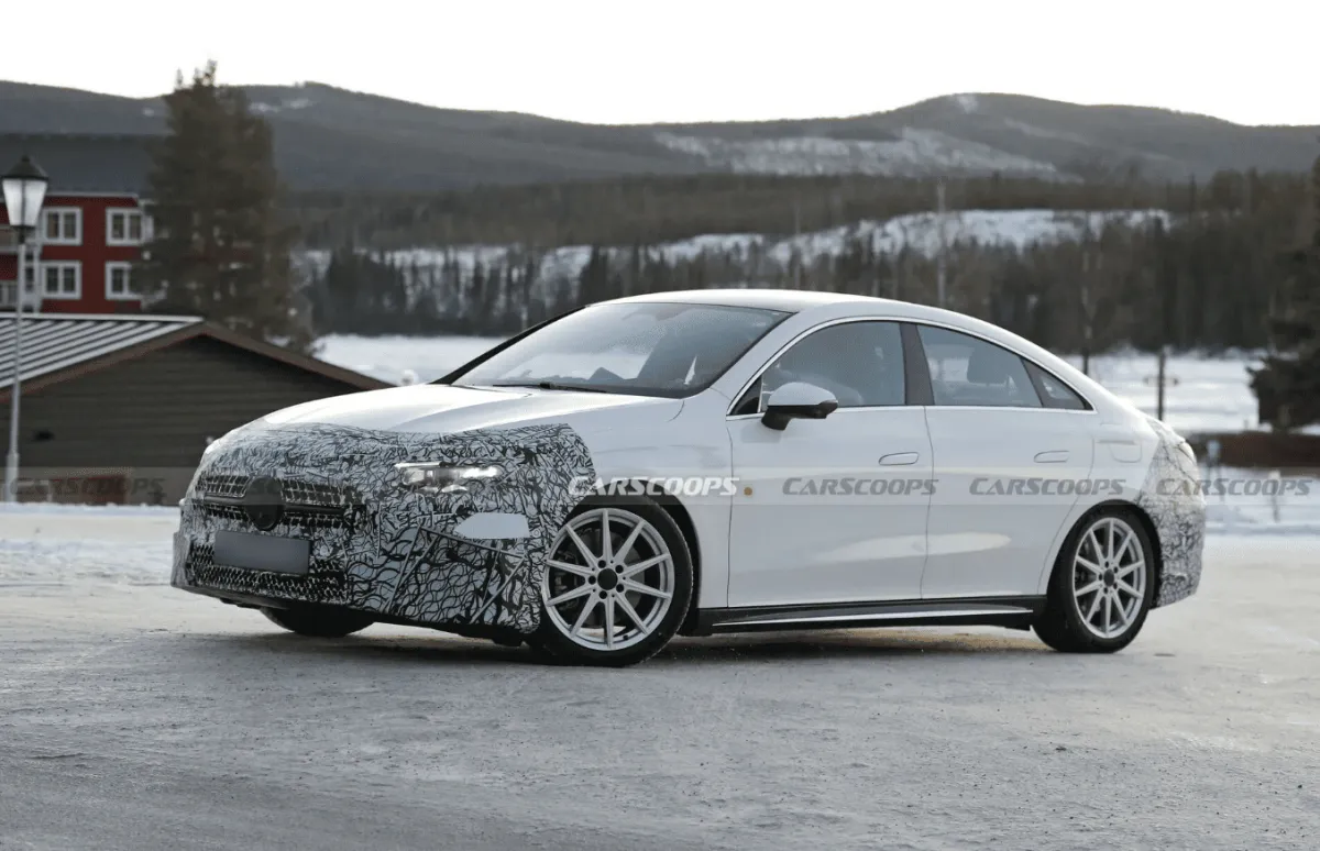 2026 Mercedes CLA показав свій обтічний кузов перед майбутнім дебютом