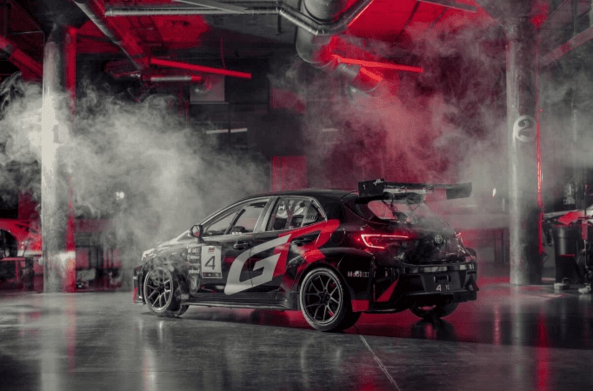 Toyota GR Corolla знову на сцені: Нова гоночна версія для 2024 року