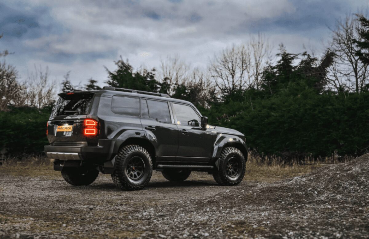 Arctic Trucks представила потужний позашляховик Land Cruiser AT37