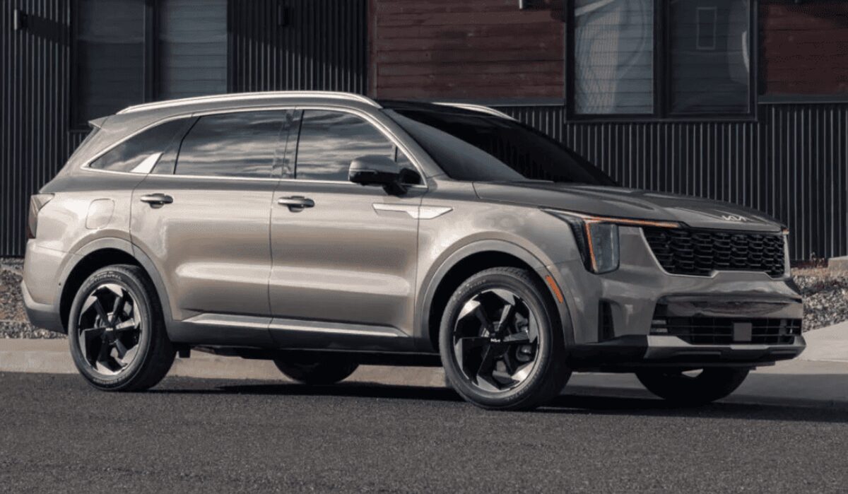 Kia відкликає 1385 автомобілів Sorento PHEV через потенційну небезпеку загоряння