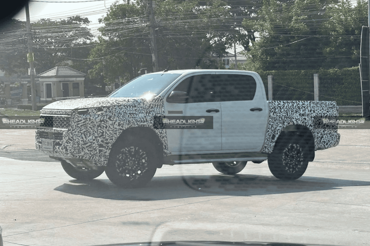 Toyota готує нову версію пікапа Hilux з оновленим дизайном і електричними варіантами