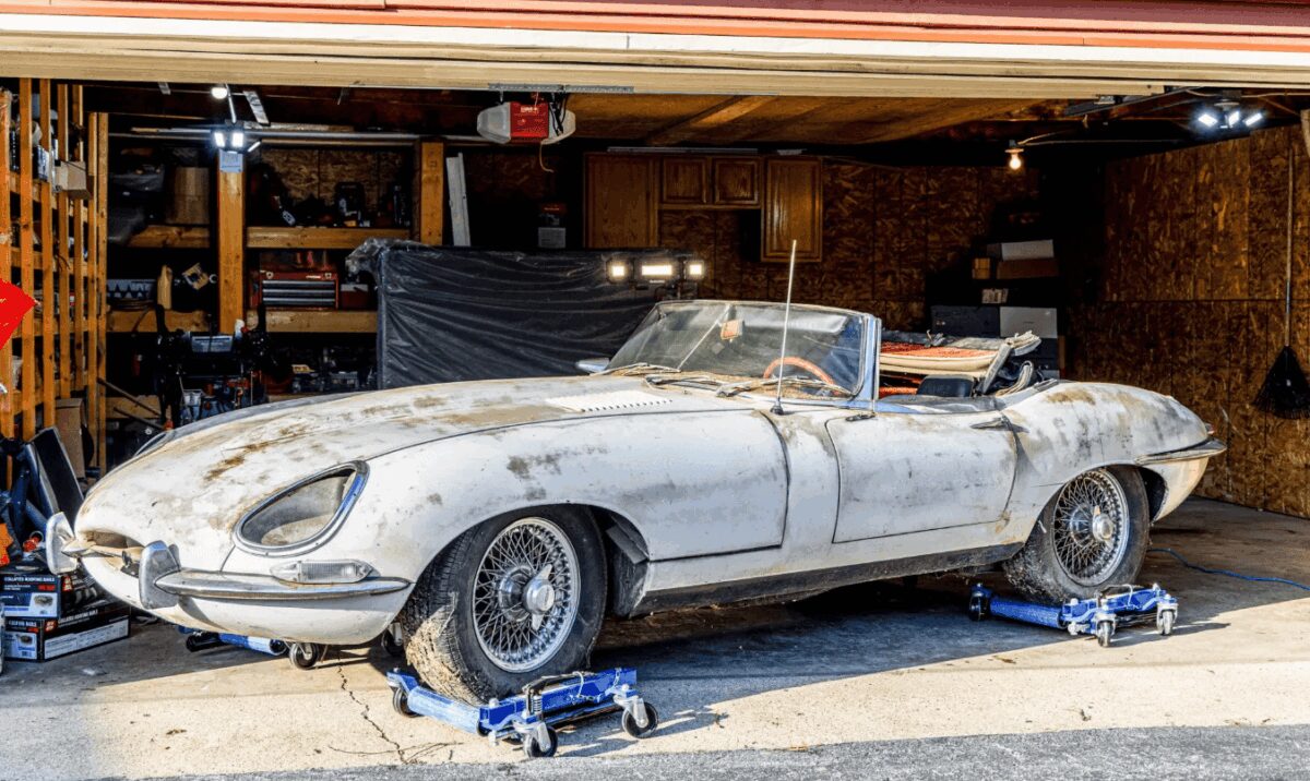 Класичний Jaguar E-Type став доступним як проект для відновлення