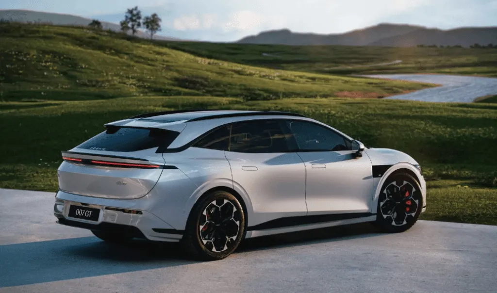 Китайський автовиробник Zeekr представляє універсал 007 GT з революційною зарядкою