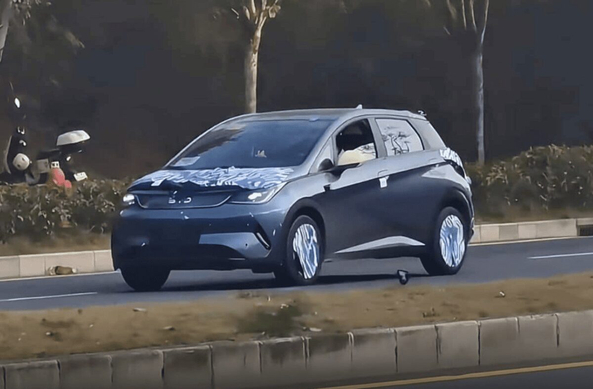 Новий BYD Dolphin отримав суттєві зміни в дизайні та розмірах