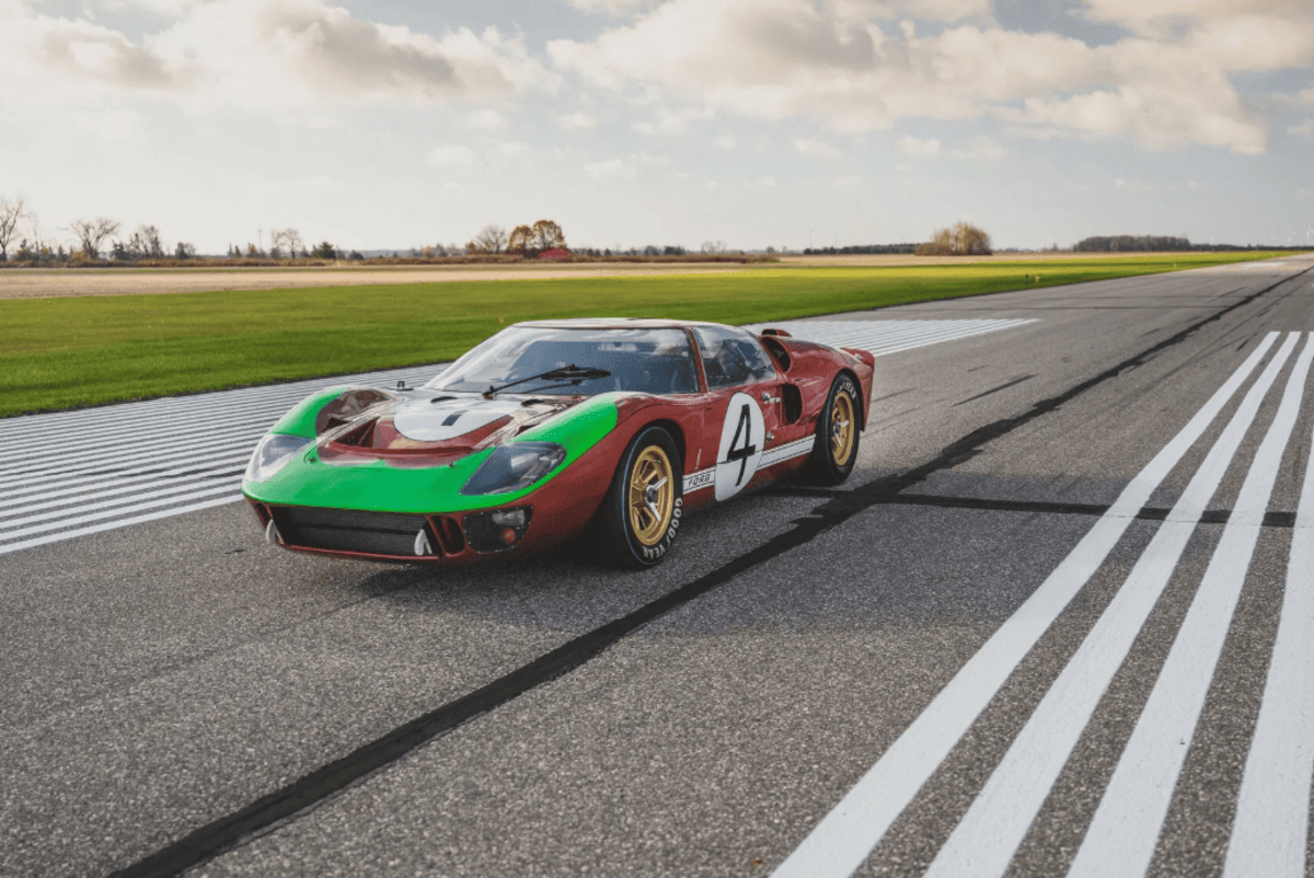 Ford GT40 Mk II 1966 року може бути проданий за 11 мільйонів доларів
