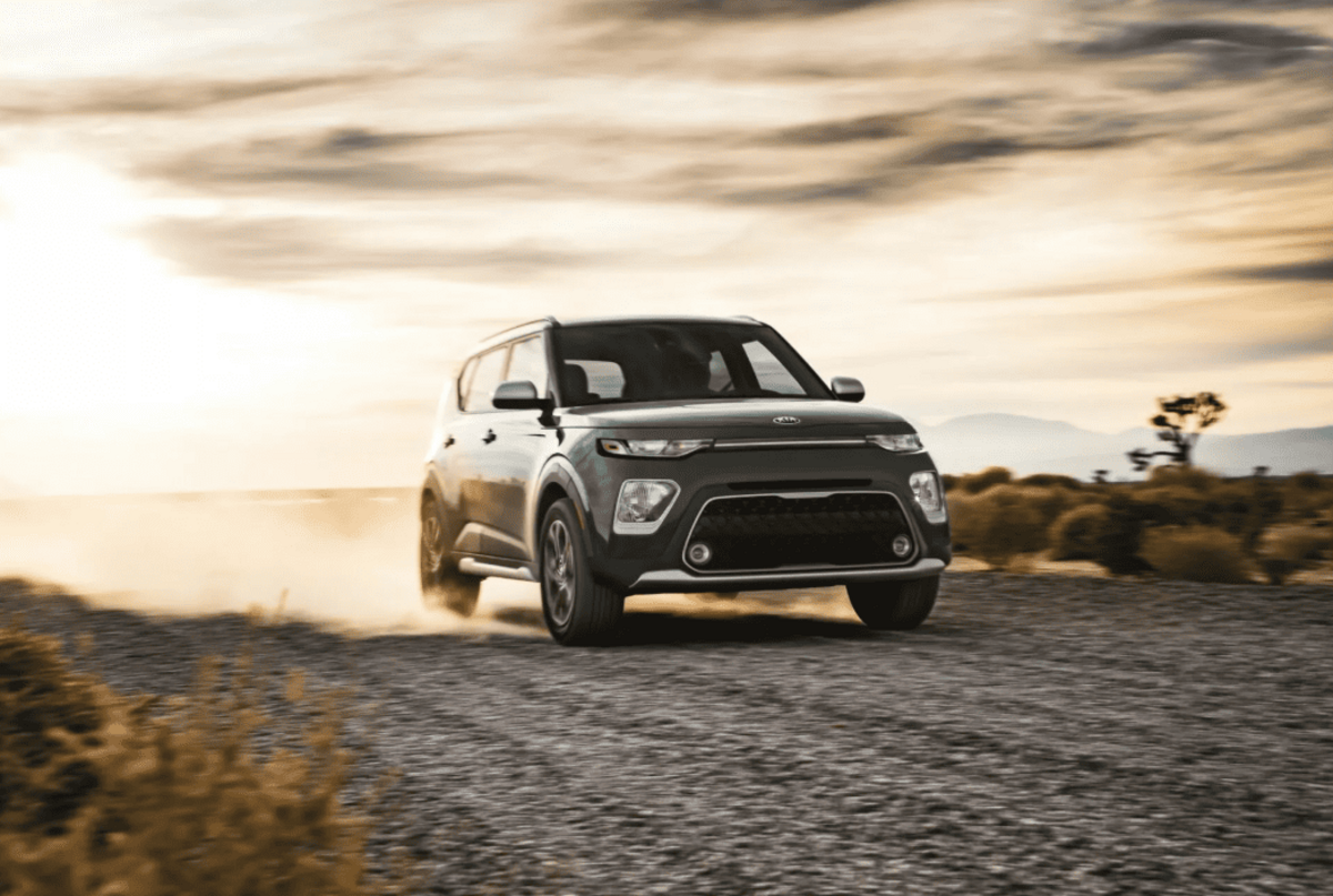 Kia відкликає понад 137 000 автомобілів через дефект поршневих масляних кілець