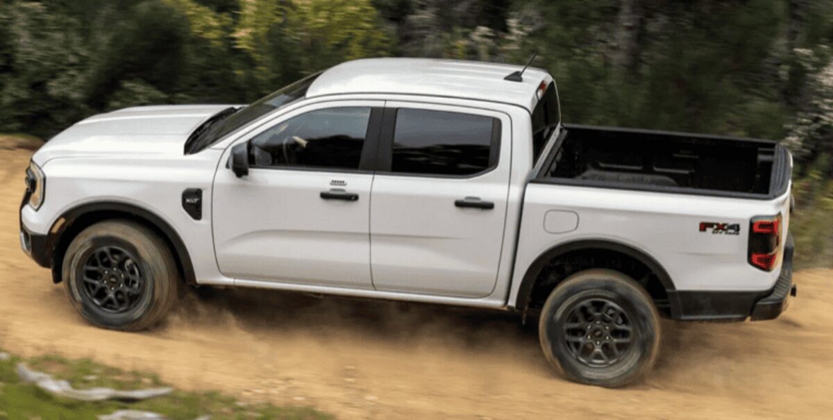 Ford стикається зі спадом але окремі моделі демонструють ріст