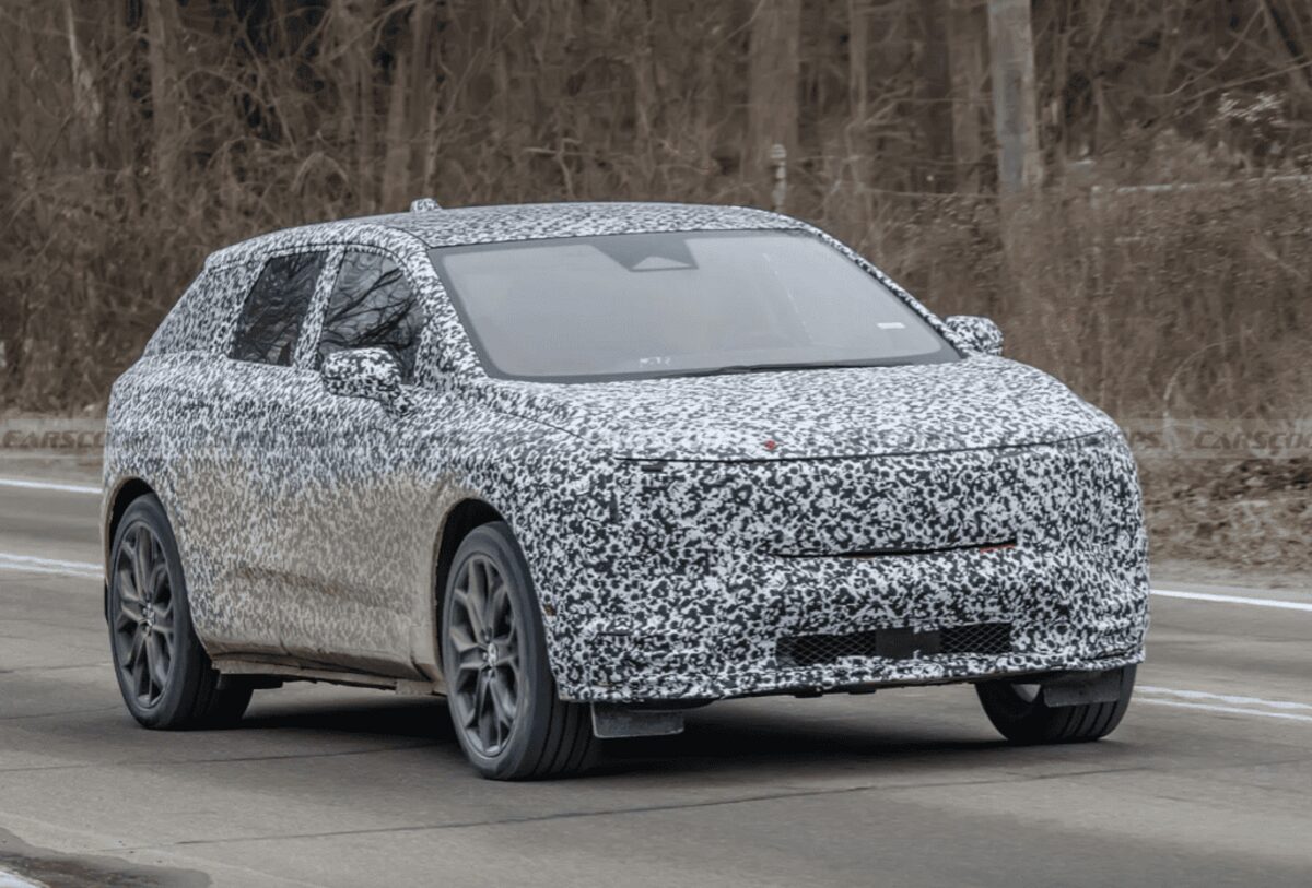 Cadillac готує потужне поповнення: Перші фото Optiq-V 2026 року