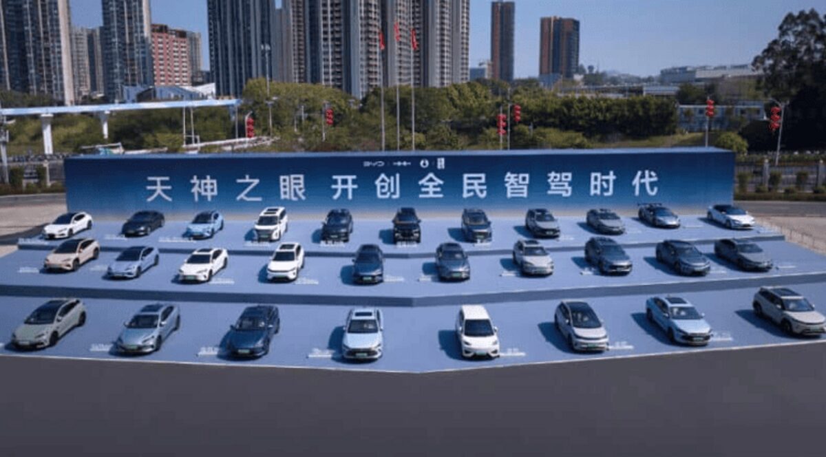BYD представляє нову інтелектуальну систему водіння “Боже око”