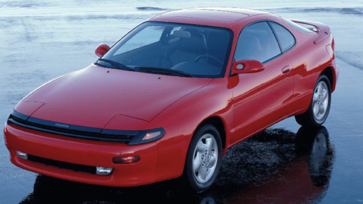 Toyota повертає легендарну Celica під новою назвою GR Celica